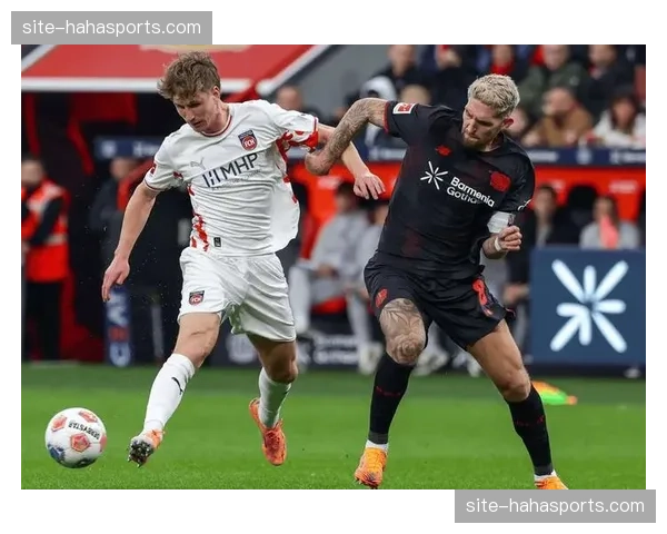 勒沃库森定位球防守漏洞，科隆5次角球制造持续威胁